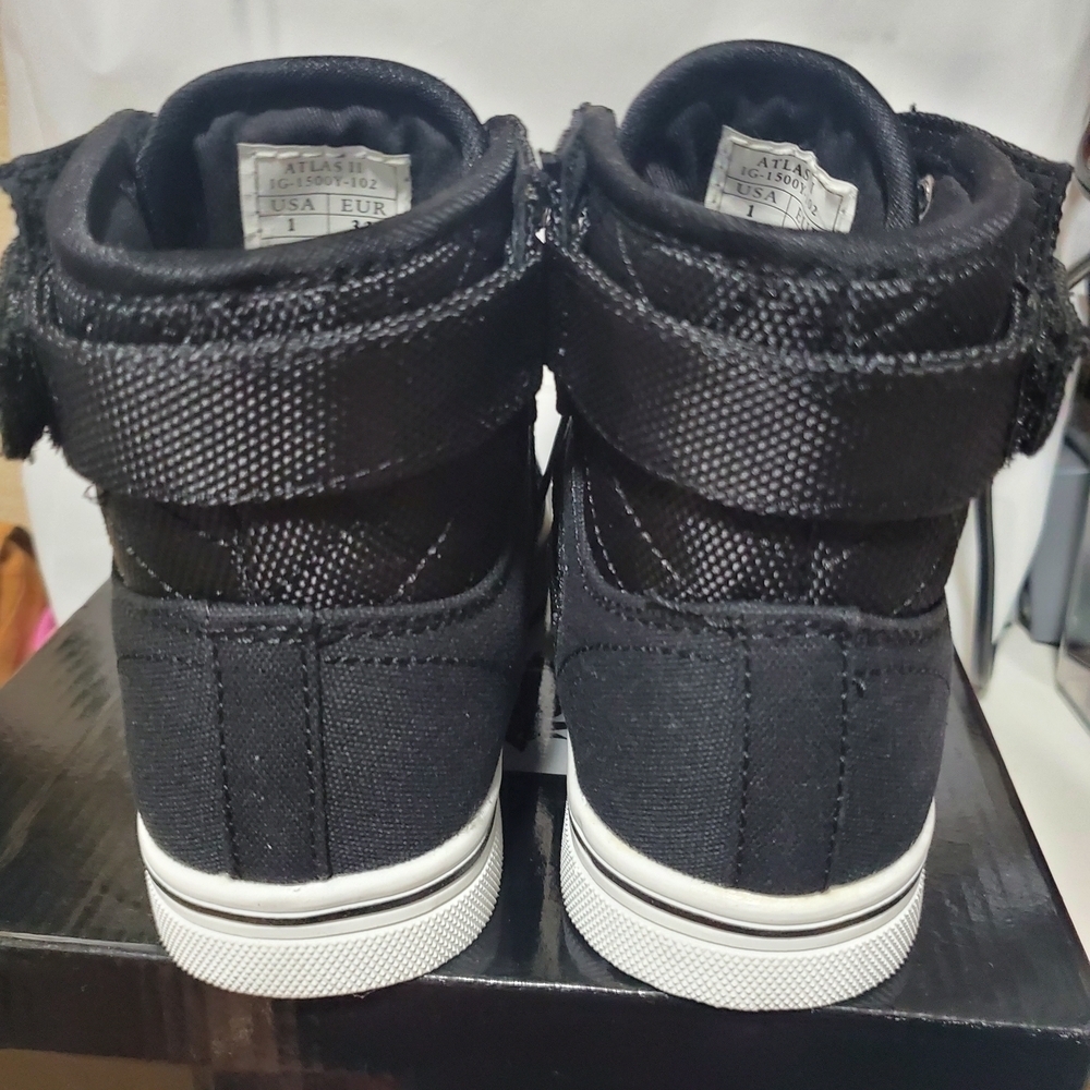 Atlas II Black and White Sneakers - Picture 10 of 12